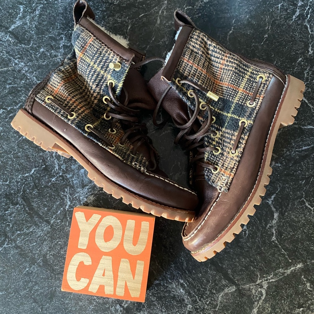 IntrTory Burch Plaid Leather Shearling Boots size 7